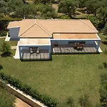 Villa Mavra