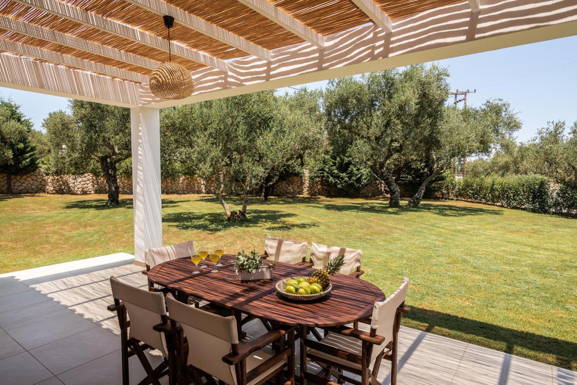 Mavra Villa *