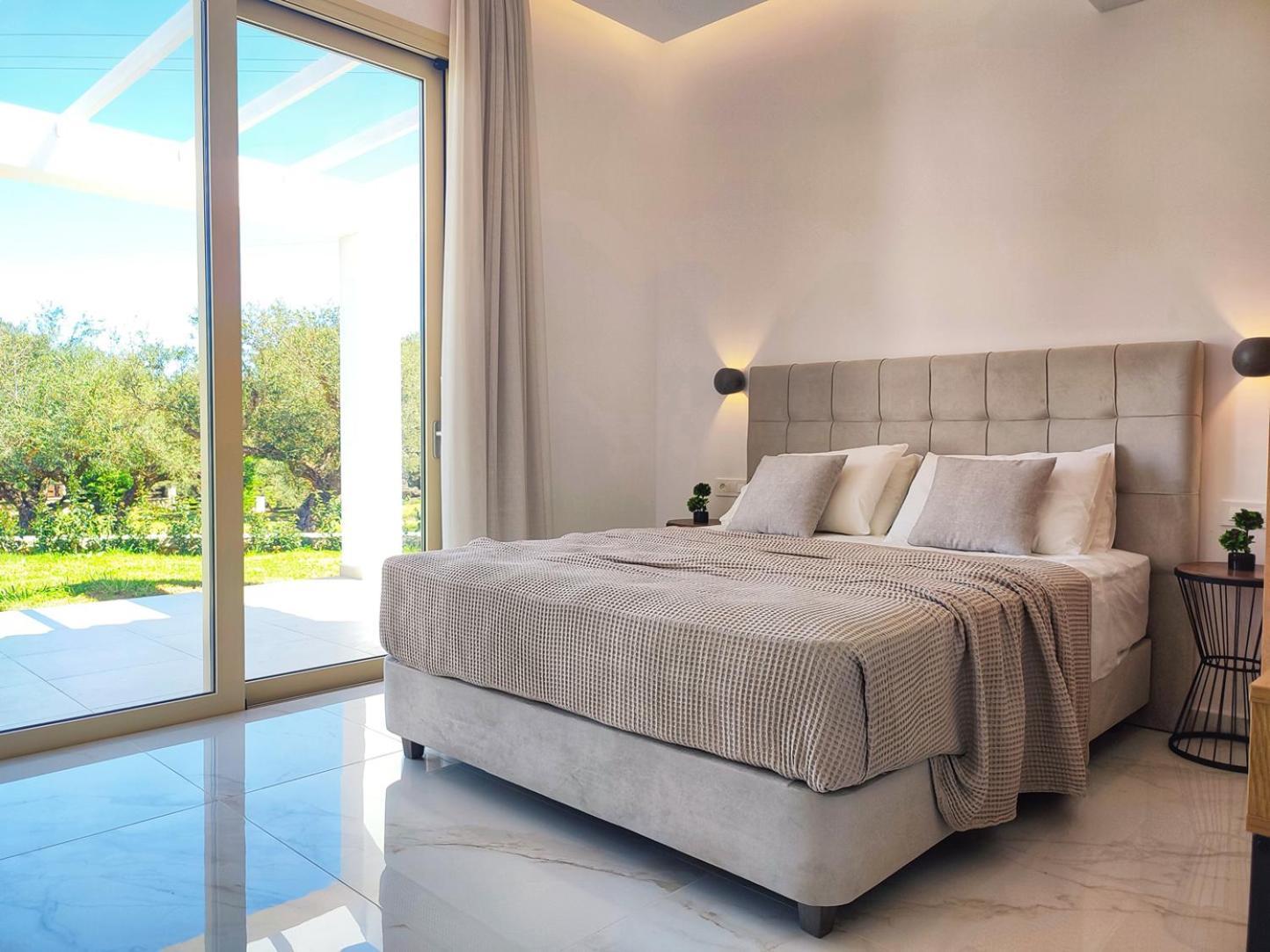 Mavra Villa *